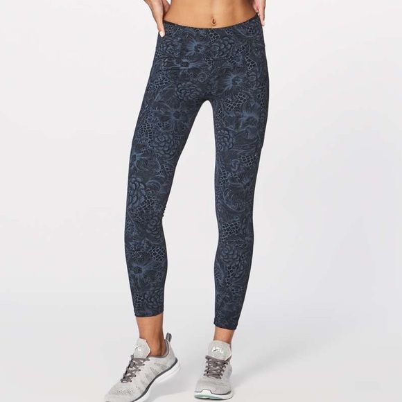 Lululemon Run On Tight (25") - Picture 1 of 10